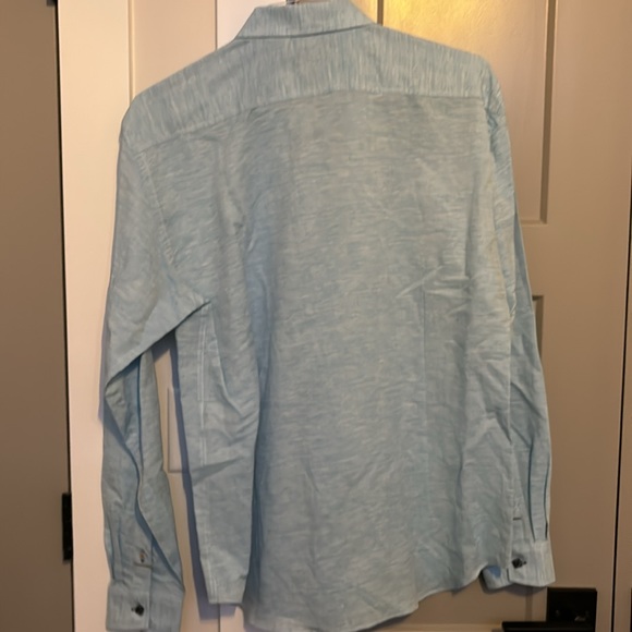 Basic mens button down - Picture 2 of 2